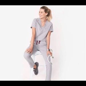 FIGS “Cement” Catarina One-Pocket Scrub Top